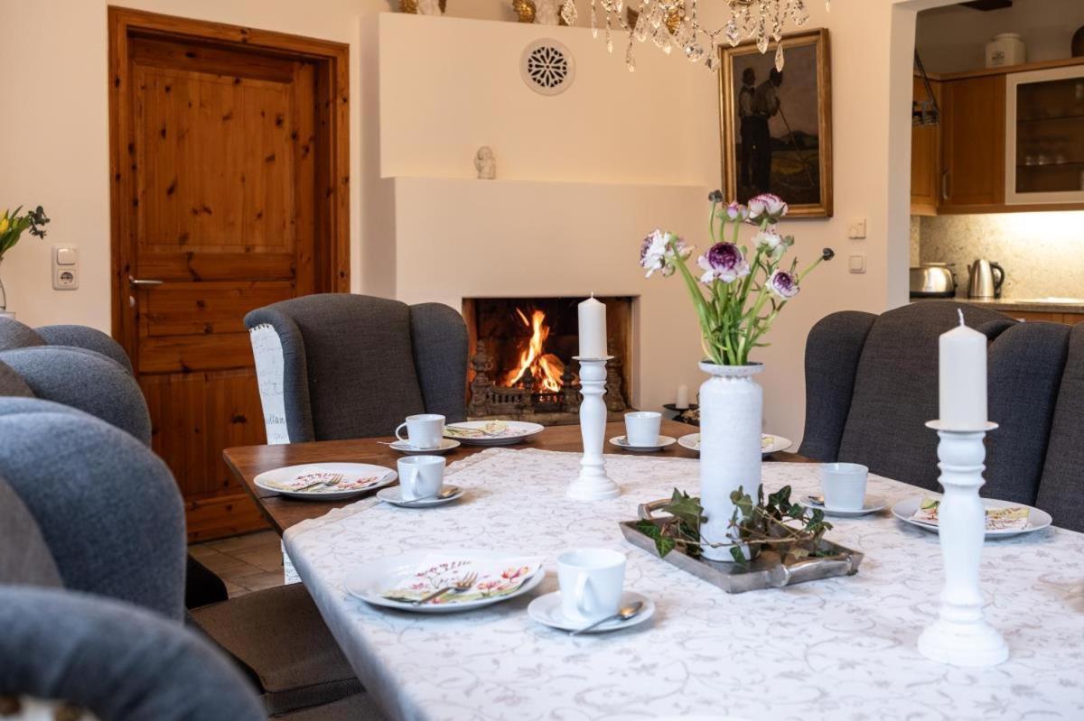 Apartmenthaus Brunnenhof Papstdorf Buitenkant foto