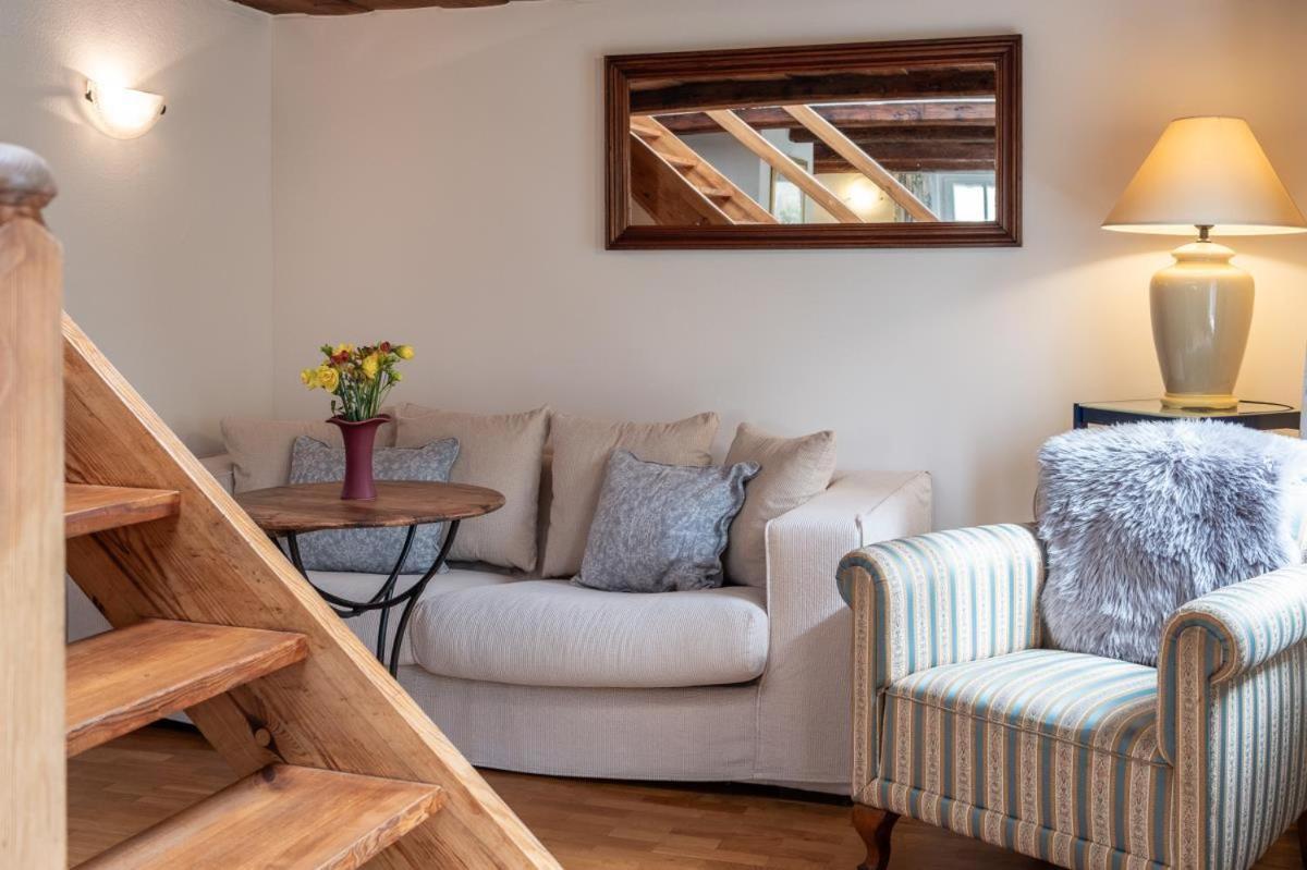 Apartmenthaus Brunnenhof Papstdorf Buitenkant foto